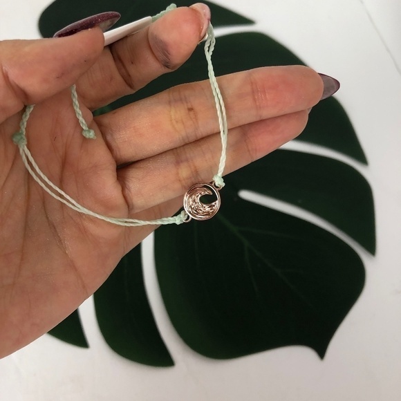 NWT pura vida set of 3 bracelets Rosie Coin & La Concha Bracelet Stack - Picture 3 of 5